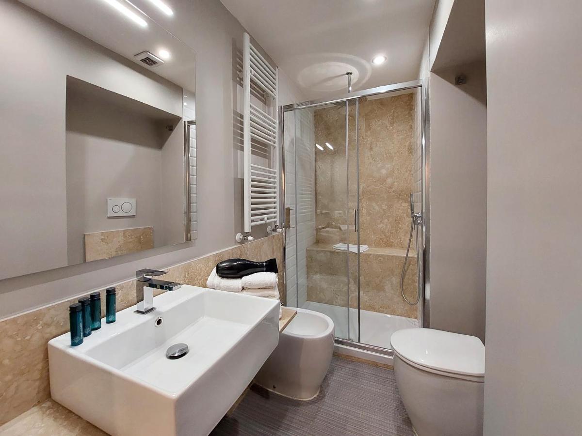Hotel Vico Fashion District Mailand Exterior foto